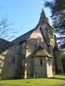 Holy Trinity-South-end-P1100121